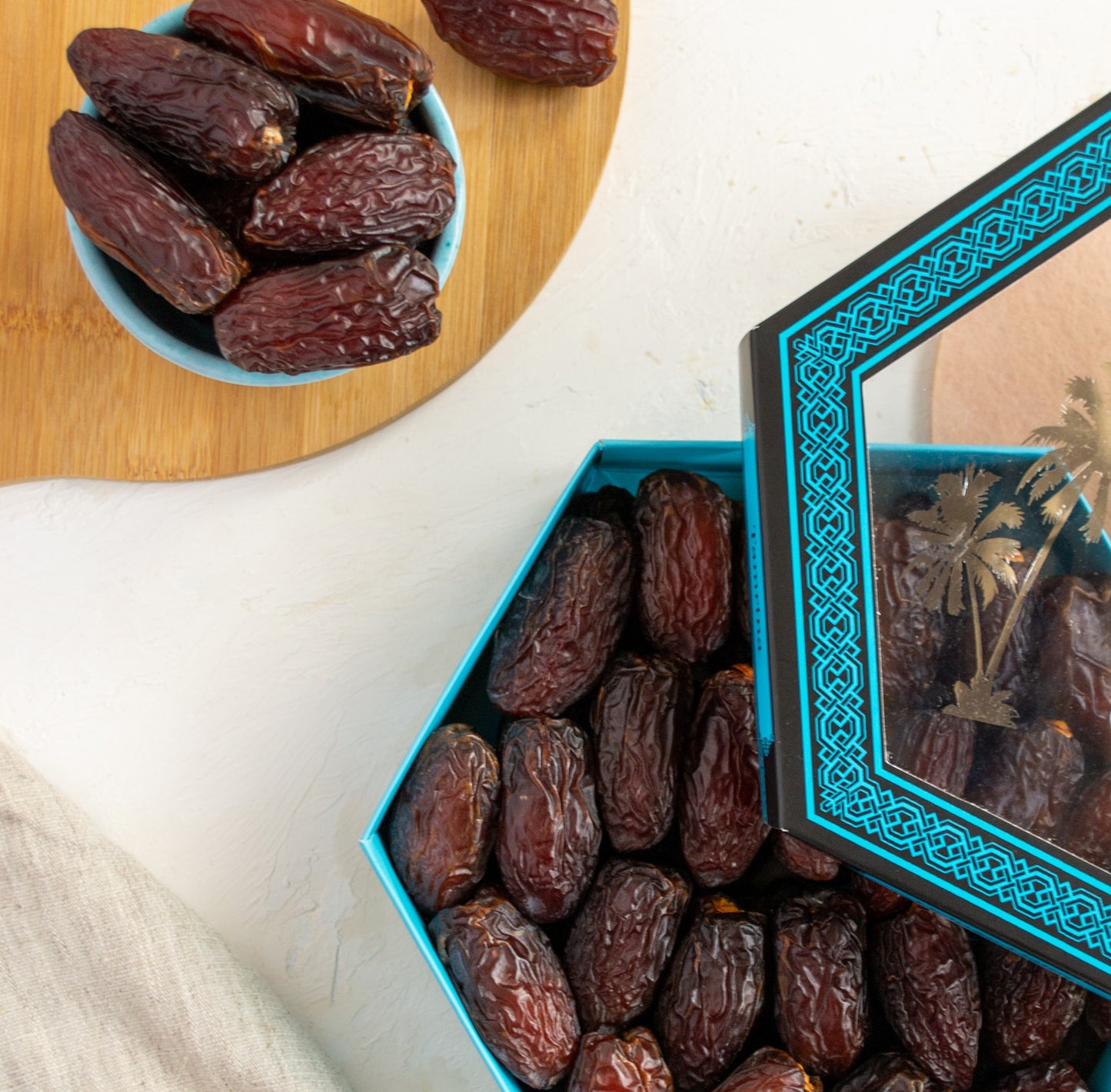 Super Jumbo Medjool Dates