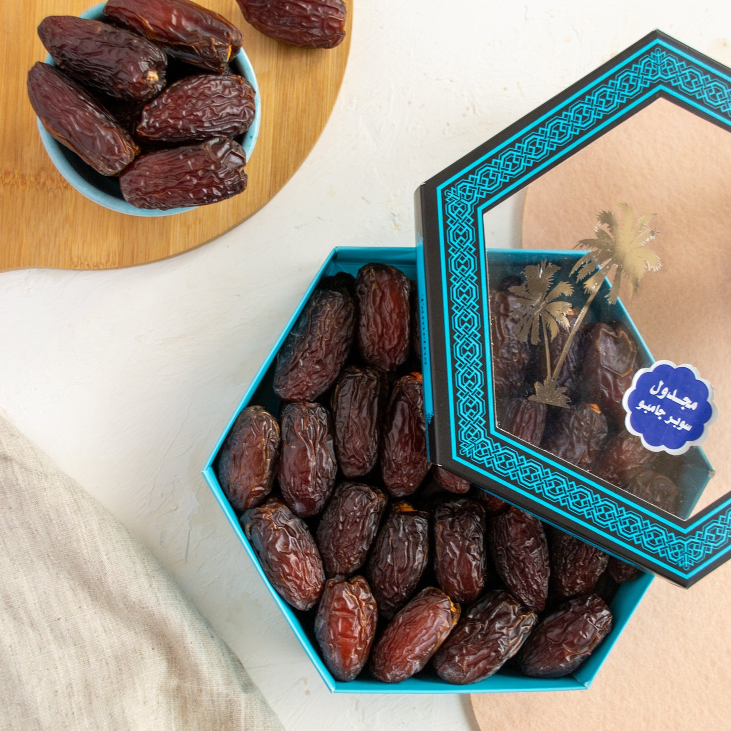 Super Jumbo Medjool Dates