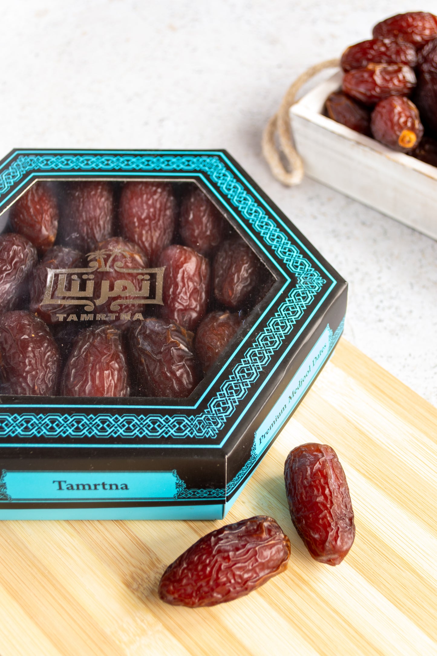 Jumbo Medjool Dates